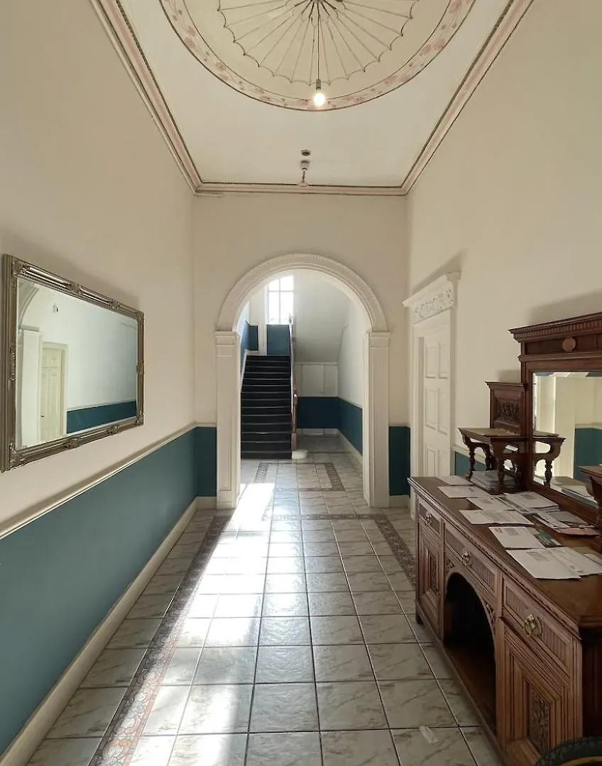 Central Dublin 1-Bedroom Retreat
